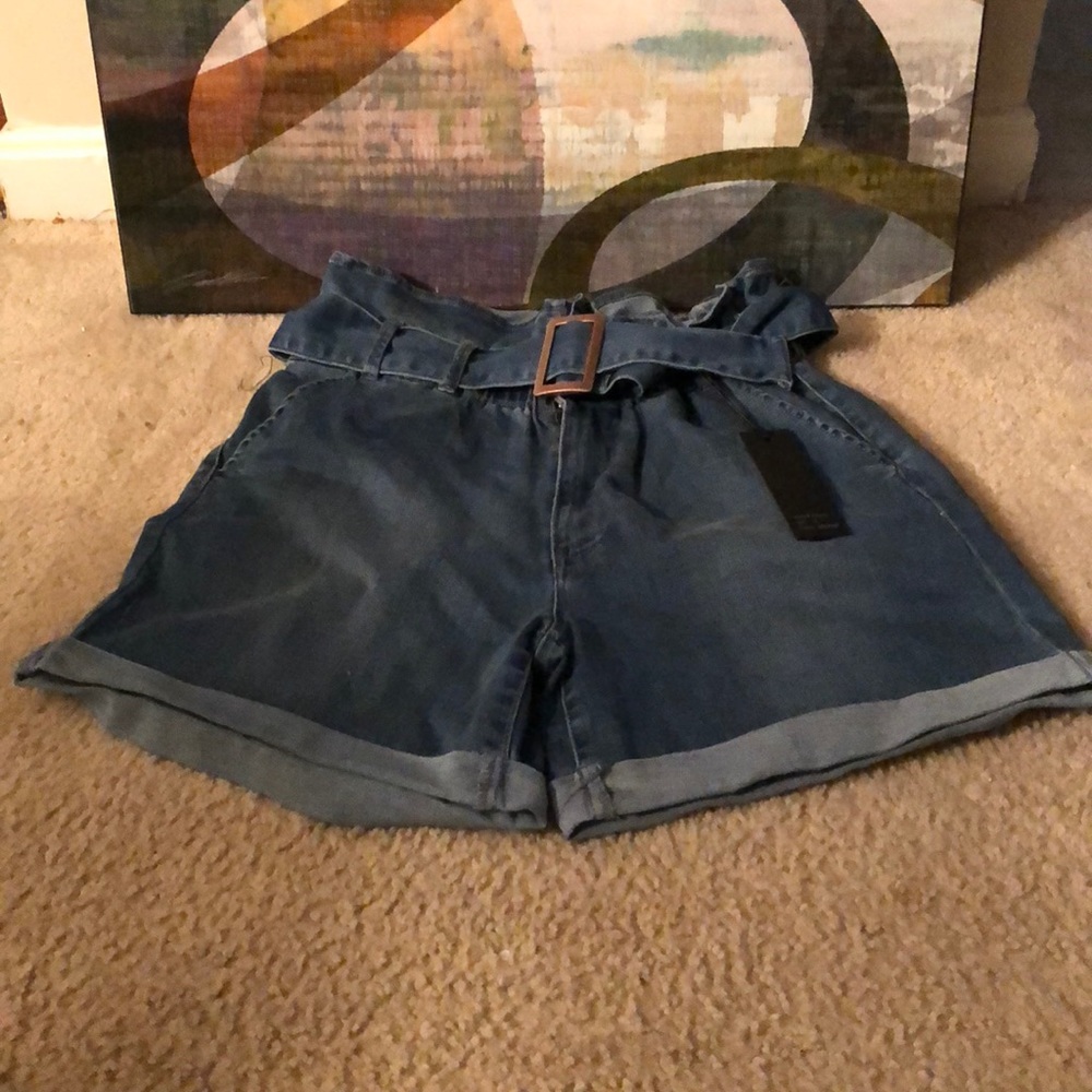 Fashion Nova Women’s Denim Shorts NEW